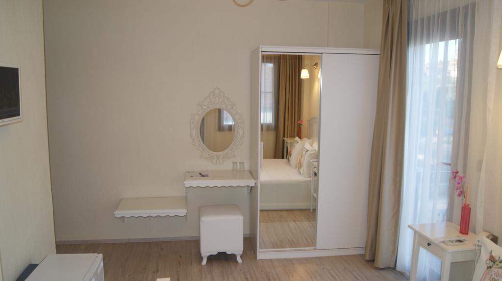 Ender Hotel (Adults Only) Ayvalik Exterior photo