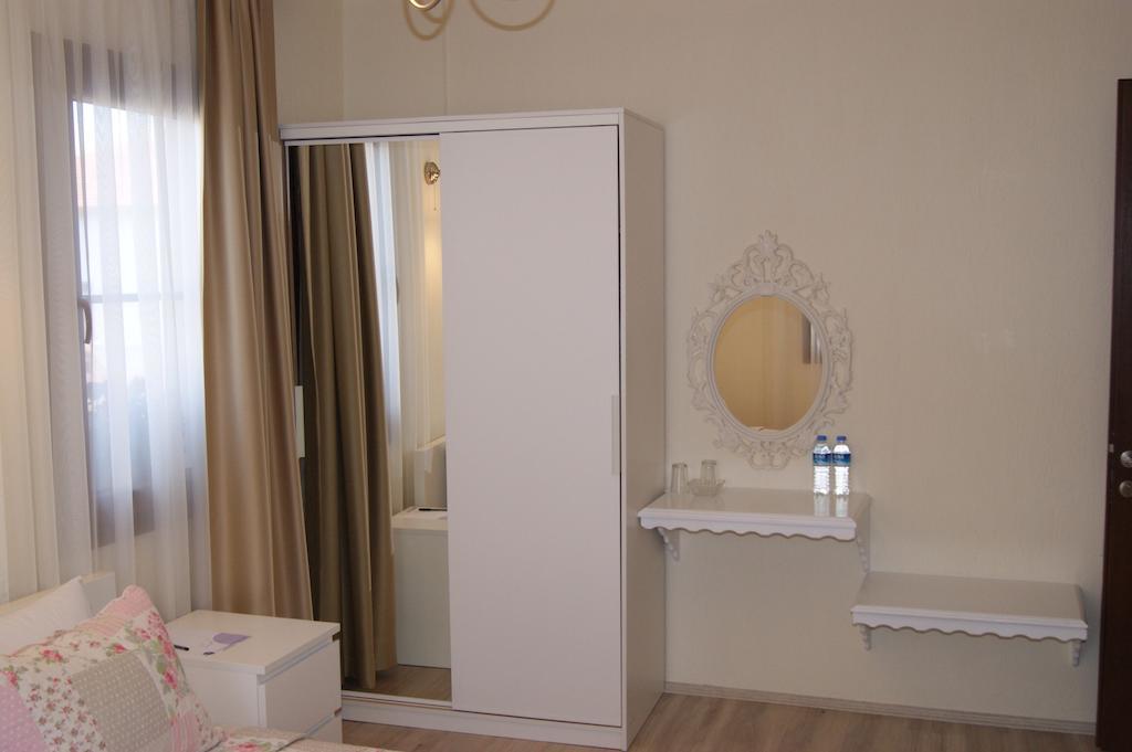 Ender Hotel (Adults Only) Ayvalik Room photo