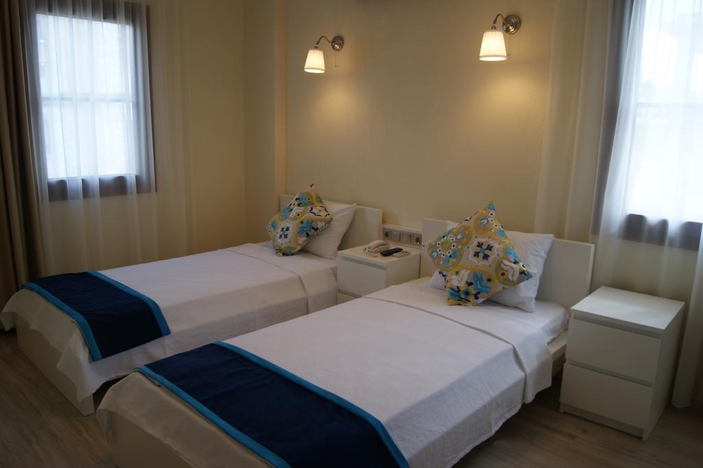Ender Hotel (Adults Only) Ayvalik Room photo