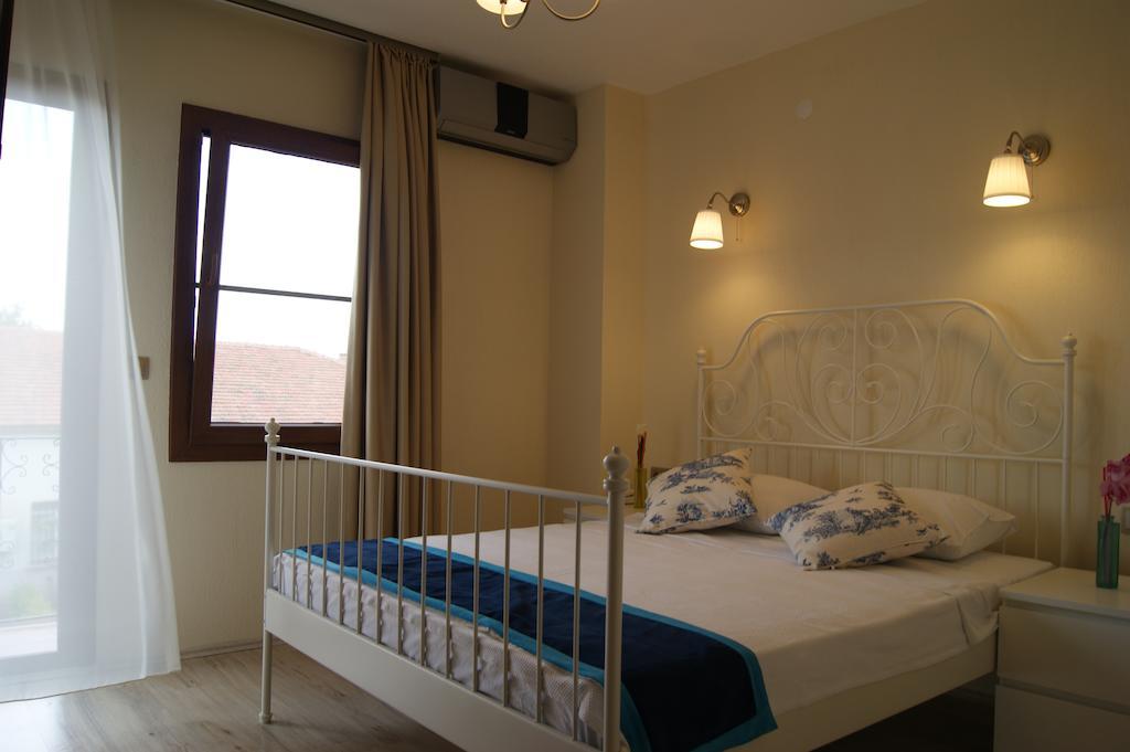 Ender Hotel (Adults Only) Ayvalik Room photo